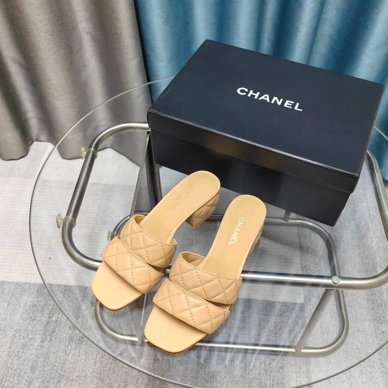 Chxnxl Slippers Vibrant 121685