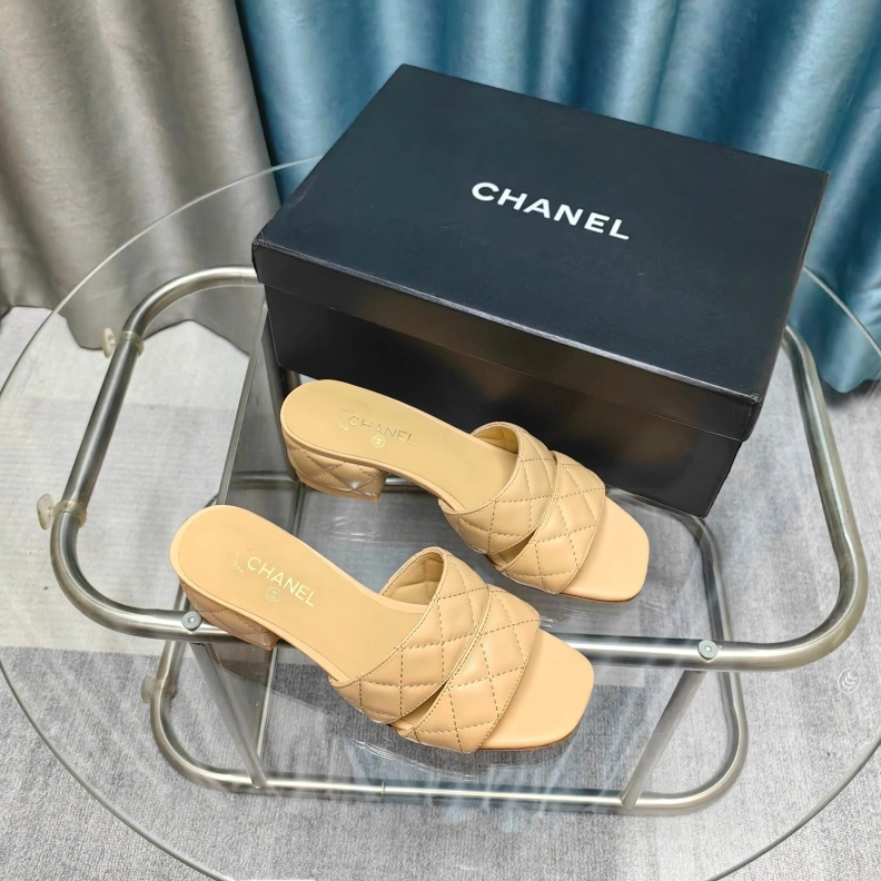 Chxnxl Slippers Vibrant 121685