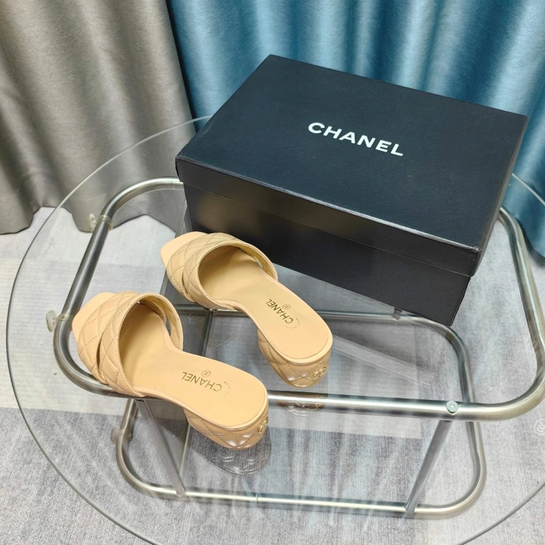Chxnxl Slippers Vibrant 121685
