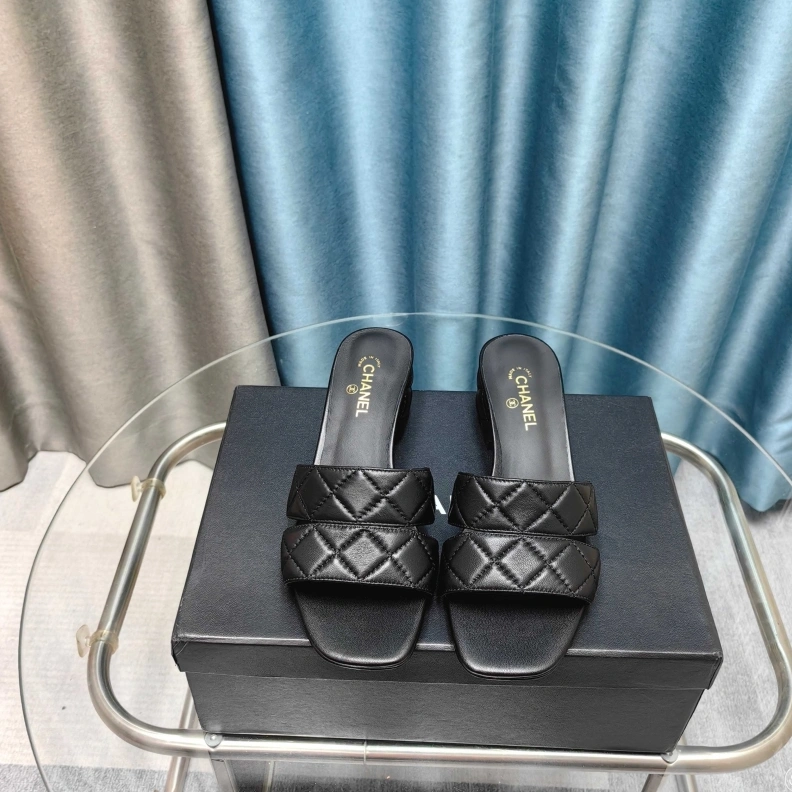 NewStyle Chxnxl Slippers 121684