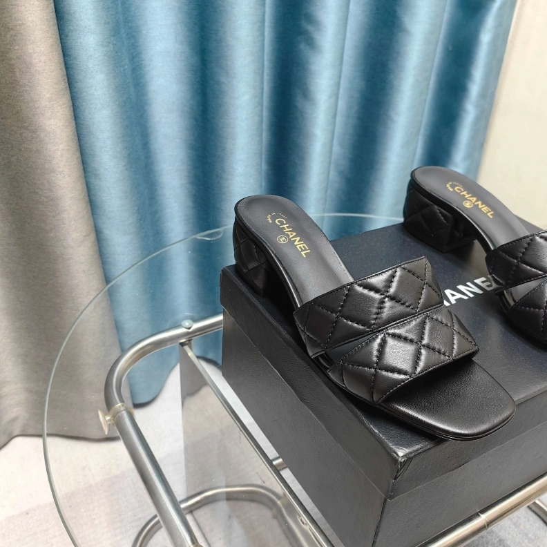 NewStyle Chxnxl Slippers 121684