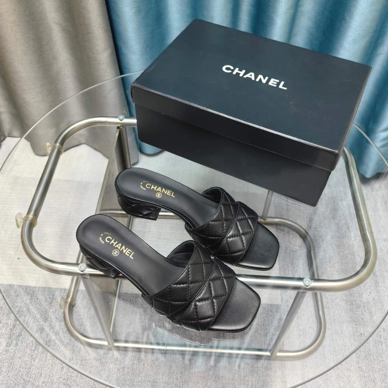 NewStyle Chxnxl Slippers 121684
