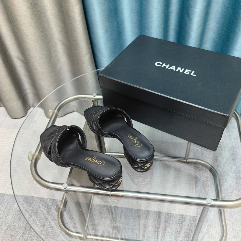 NewStyle Chxnxl Slippers 121684