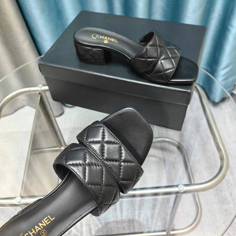 NewStyle Chxnxl Slippers 121684