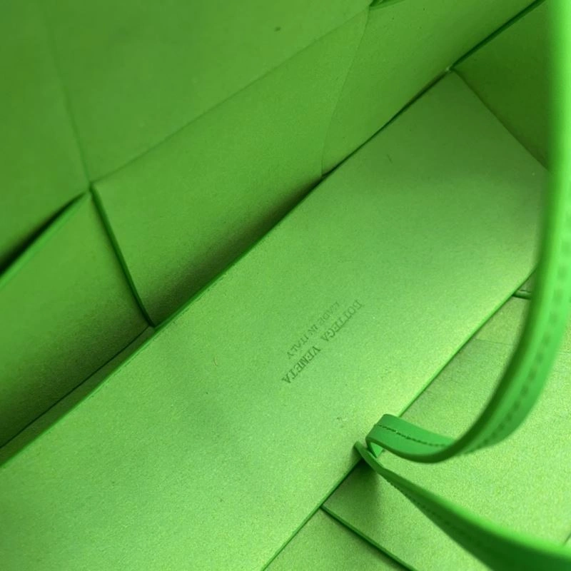 Lightweight BX Handle Bags 86900