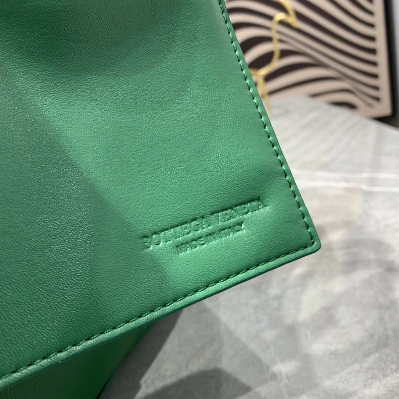Vibrant BX Handle Bags 86852
