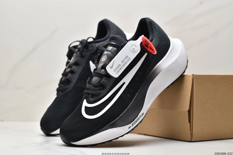 Nxkx Air Zoom Unique 205573