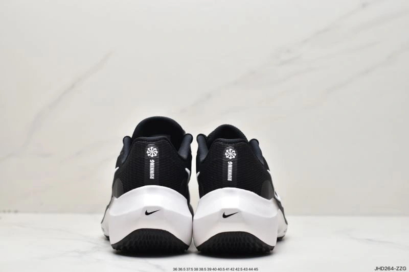 Nxkx Air Zoom WellDesigned 205548