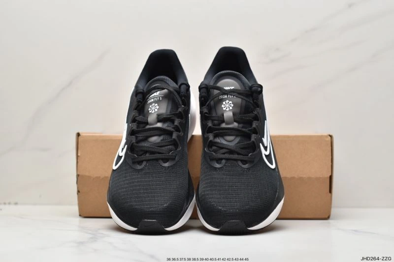 Nxkx Air Zoom WellDesigned 205548