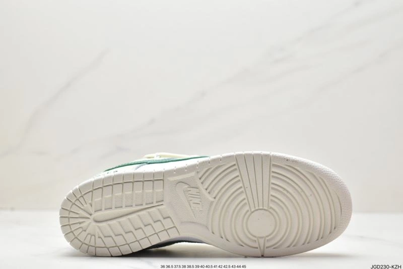 Bold Nxkx Dunk 204550