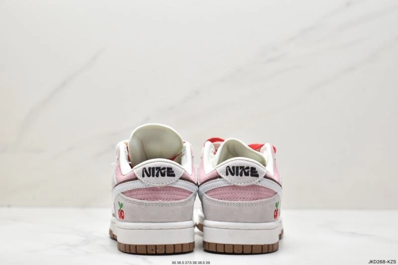 Nxkx Dunk WellDesigned 204547