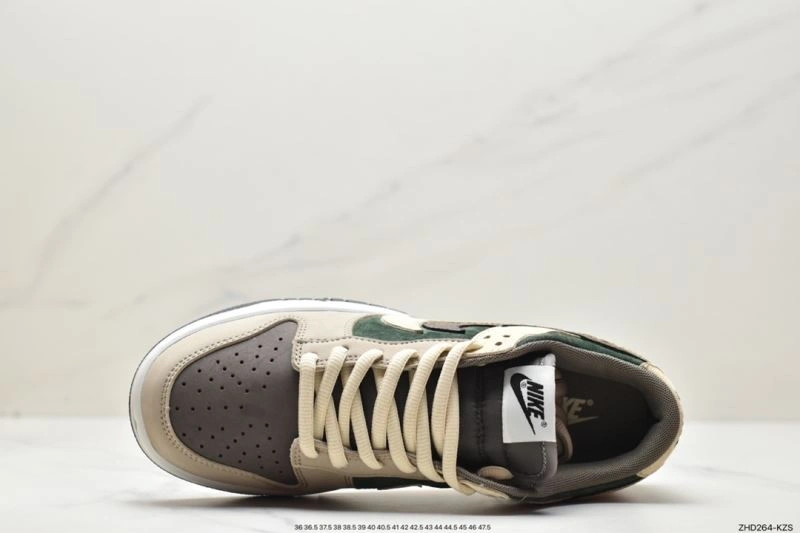 Versatile Nxkx Dunk 204538