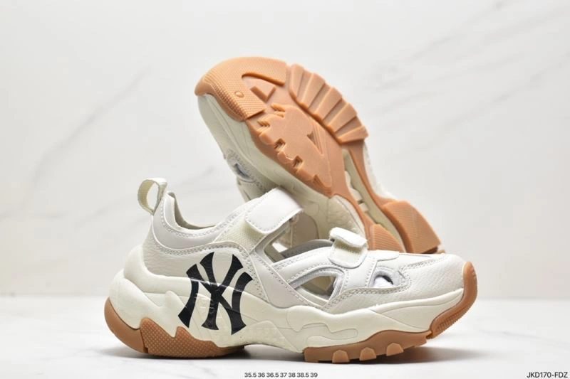 Versatile Nxkx Sneakers 201607