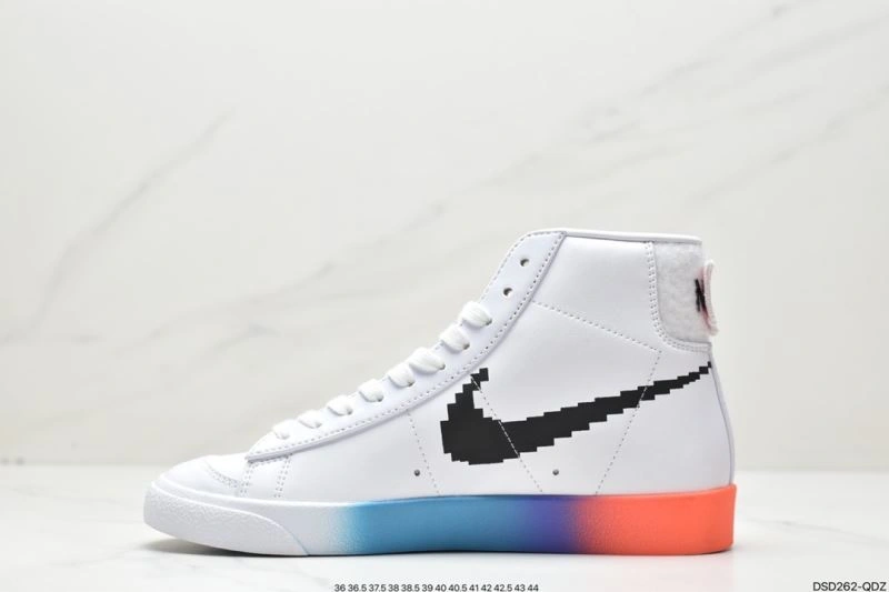 WellDesigned Nxkx Sneakers 201508