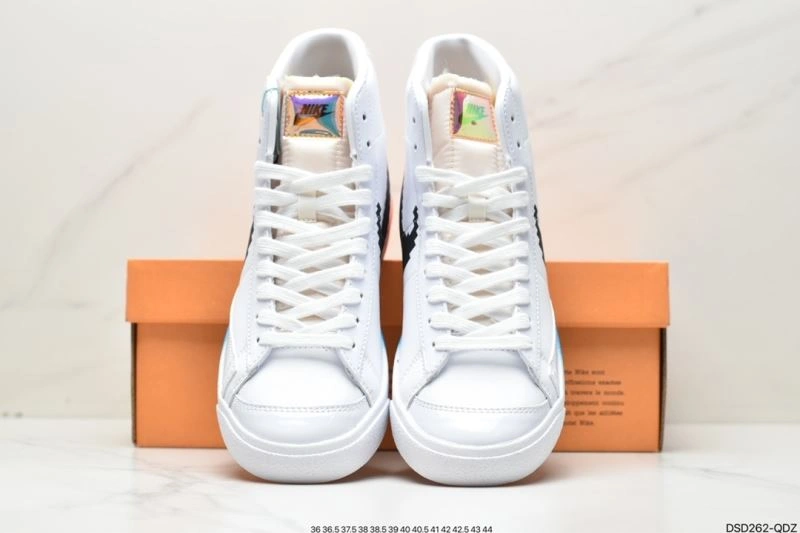 WellDesigned Nxkx Sneakers 201508