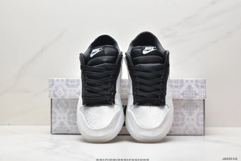 Nxkx Dunk Bold 204398