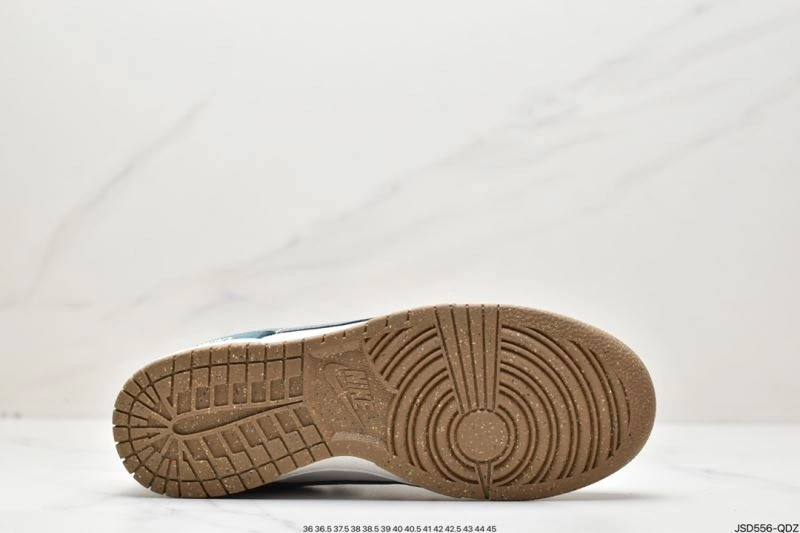 Modern Nxkx Dunk 204370