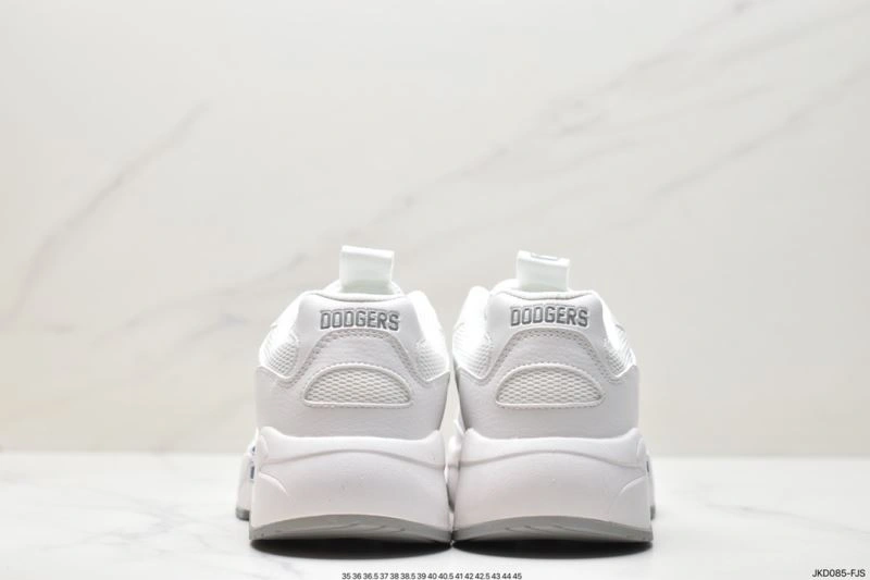 SportInspired Nxkx Sneakers 201407