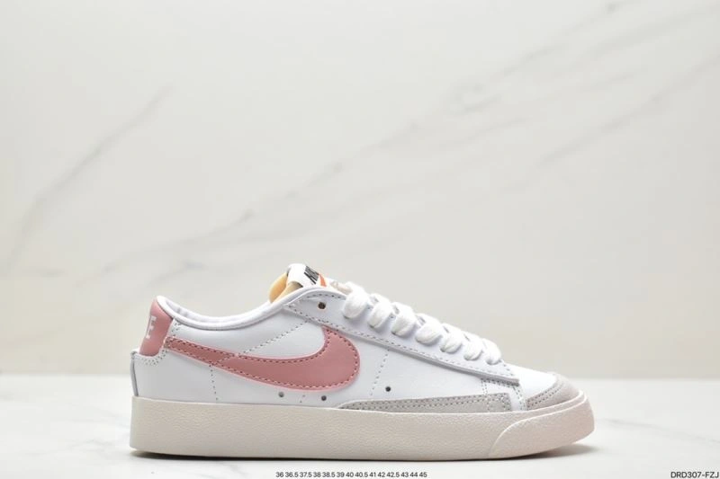 WellDesigned Nxkx Sneakers 201384