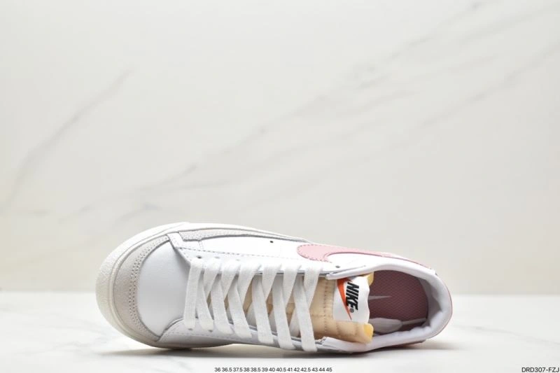 WellDesigned Nxkx Sneakers 201384