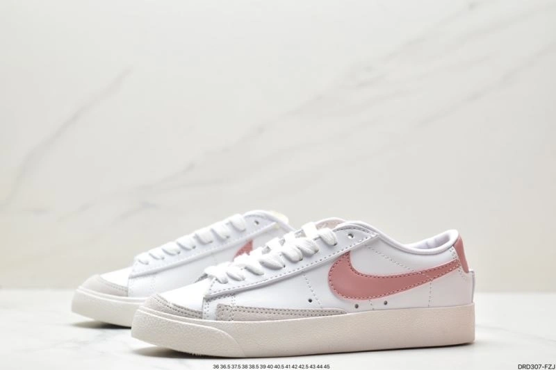 WellDesigned Nxkx Sneakers 201384