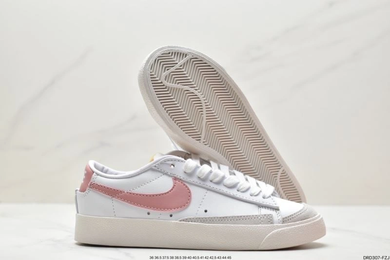 WellDesigned Nxkx Sneakers 201384
