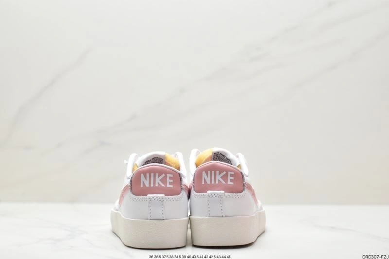 WellDesigned Nxkx Sneakers 201384