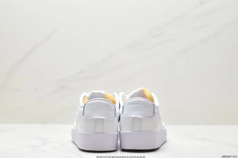 Sleek Nxkx Sneakers 201374