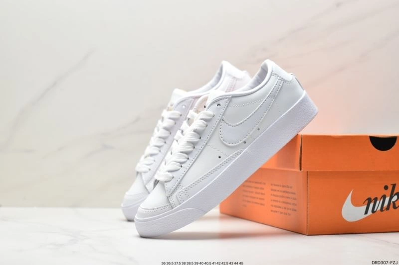Sleek Nxkx Sneakers 201374