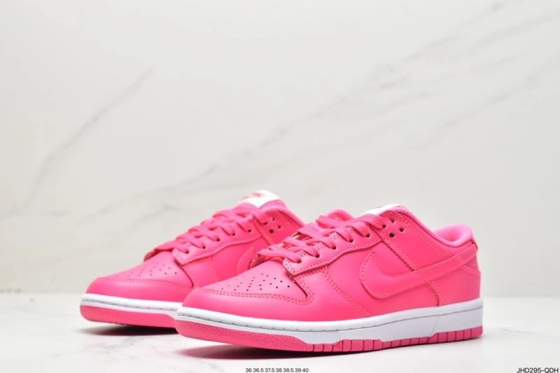 Versatile Nxkx Dunk 204042