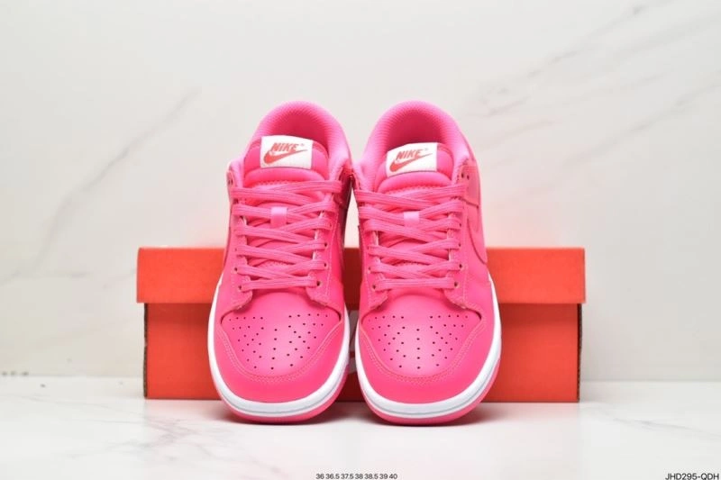 Versatile Nxkx Dunk 204042