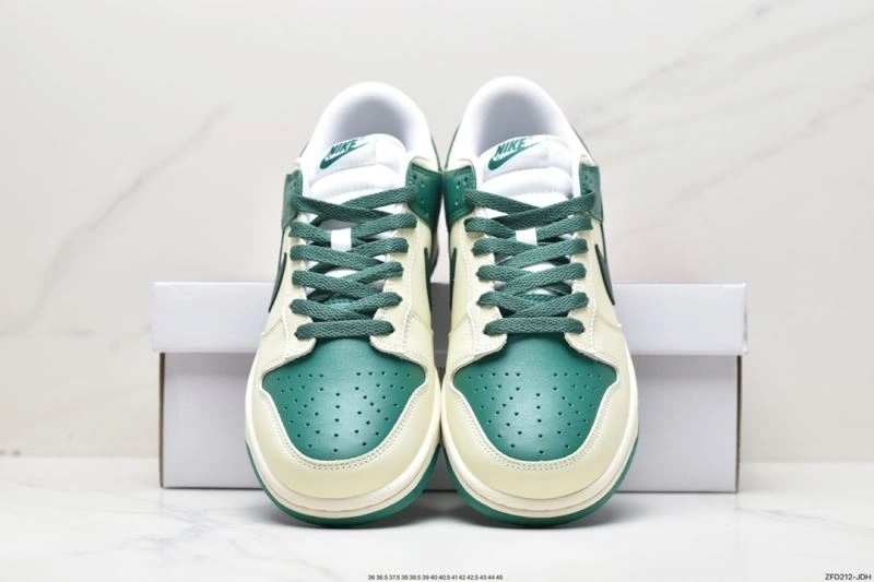 Trendsetting Nxkx Dunk 203857