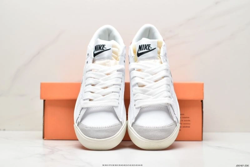 Bright Nxkx Sneakers 201029