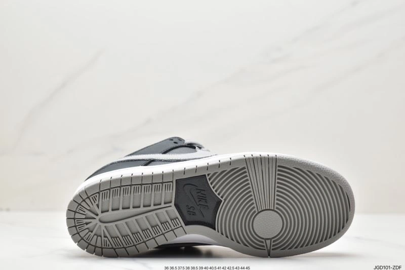 Nxkx Dunk WellDesigned 203823