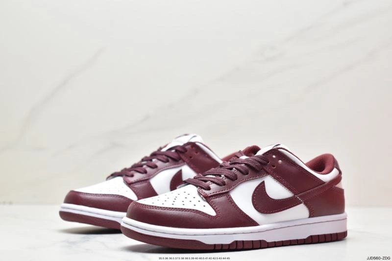 Versatile Nxkx Dunk 203795