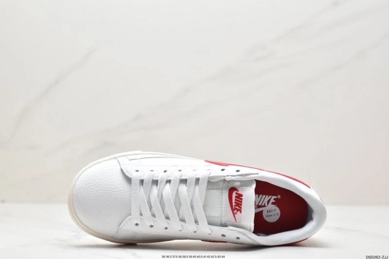 Resilient Nxkx Sneakers 200974