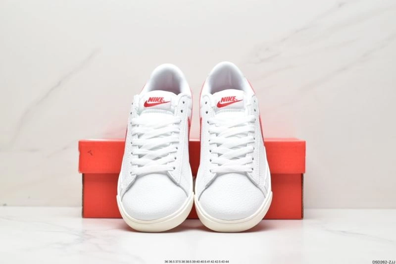 Resilient Nxkx Sneakers 200974