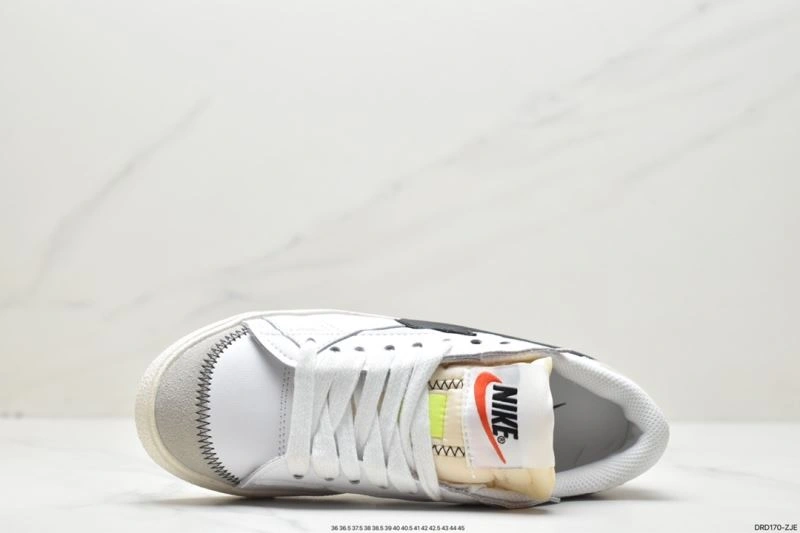 Vibrant Nxkx Sneakers 200952