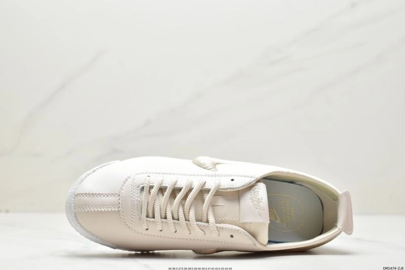 Nxkx Sneakers EyeCatching 200942