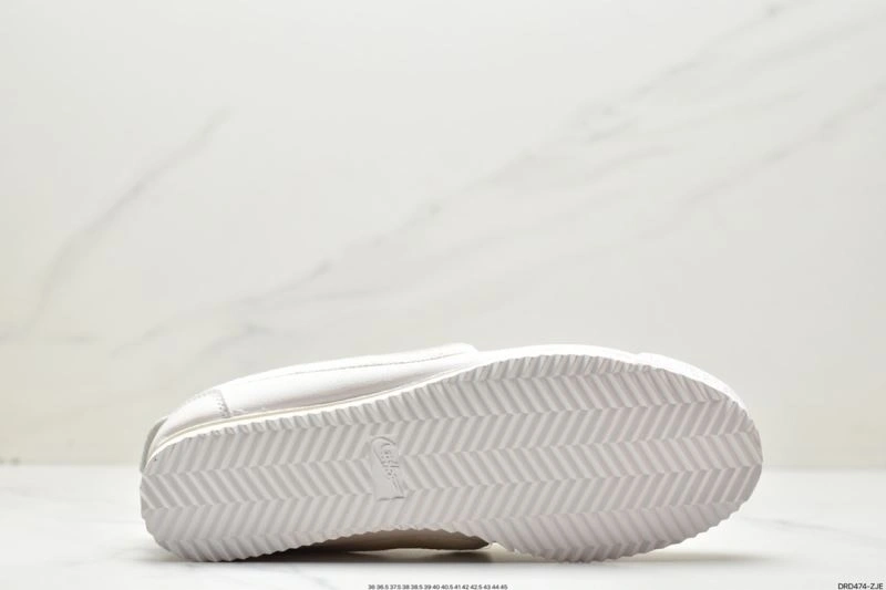 Nxkx Sneakers EyeCatching 200942