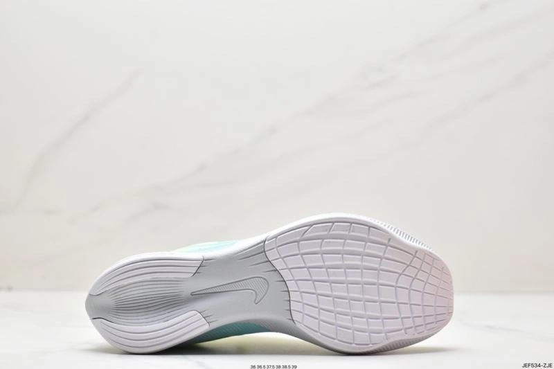 Nxkx Air Zoom Sleek 204940