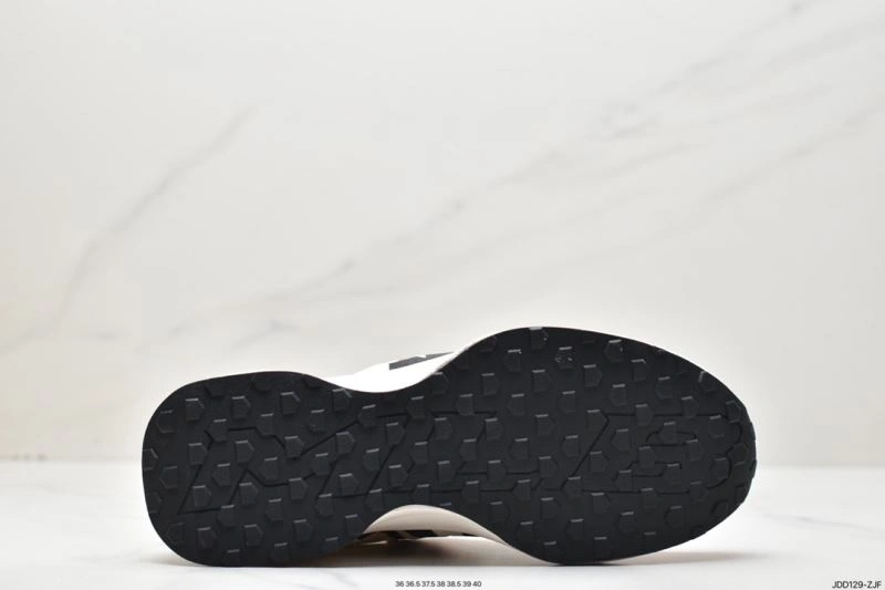 WellDesigned Nxkx Sneakers 200934