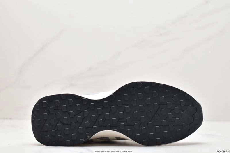 WellDesigned Nxkx Sneakers 200916