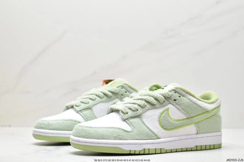 Trendsetting Nxkx Dunk 203697