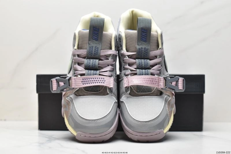 Bold Nxkx Sneakers 200824