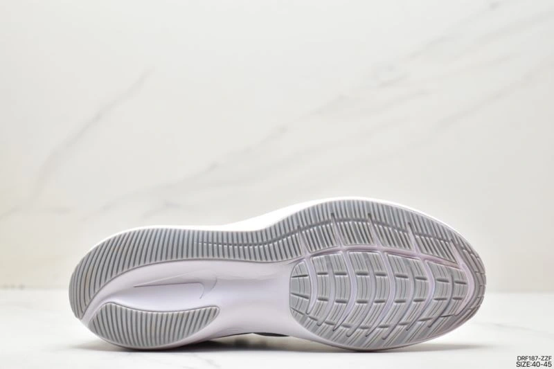 Nxkx Air Zoom Resilient 204844