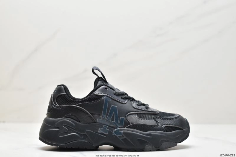 Modern Nxkx Sneakers 200771