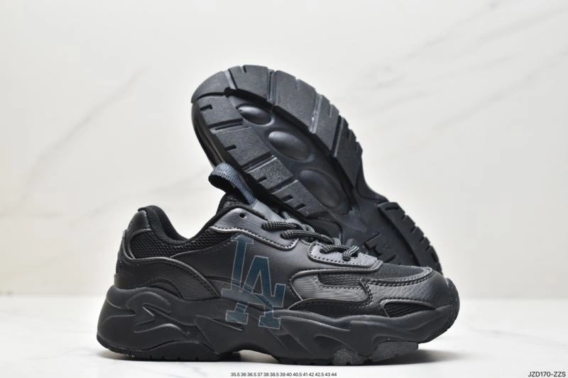 Modern Nxkx Sneakers 200771