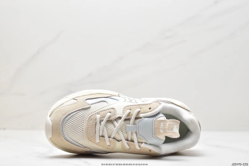 Vibrant Nxkx Sneakers 200769