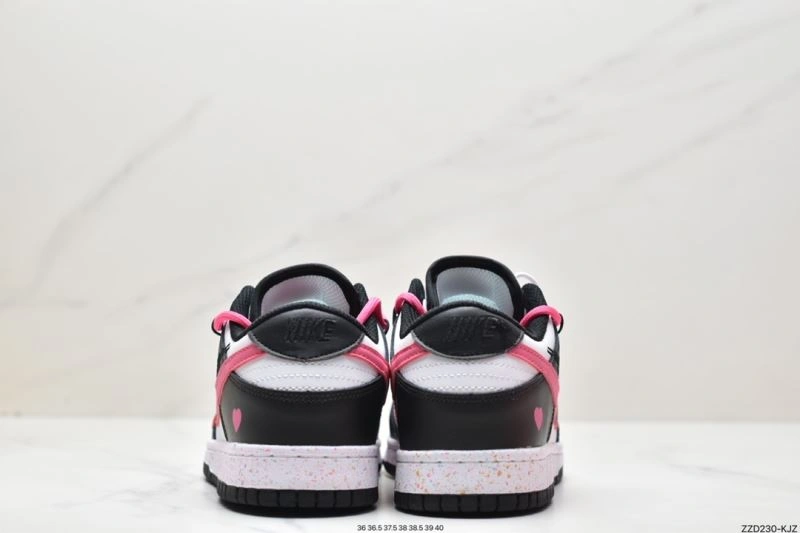 Modern Nxkx Dunk 203403